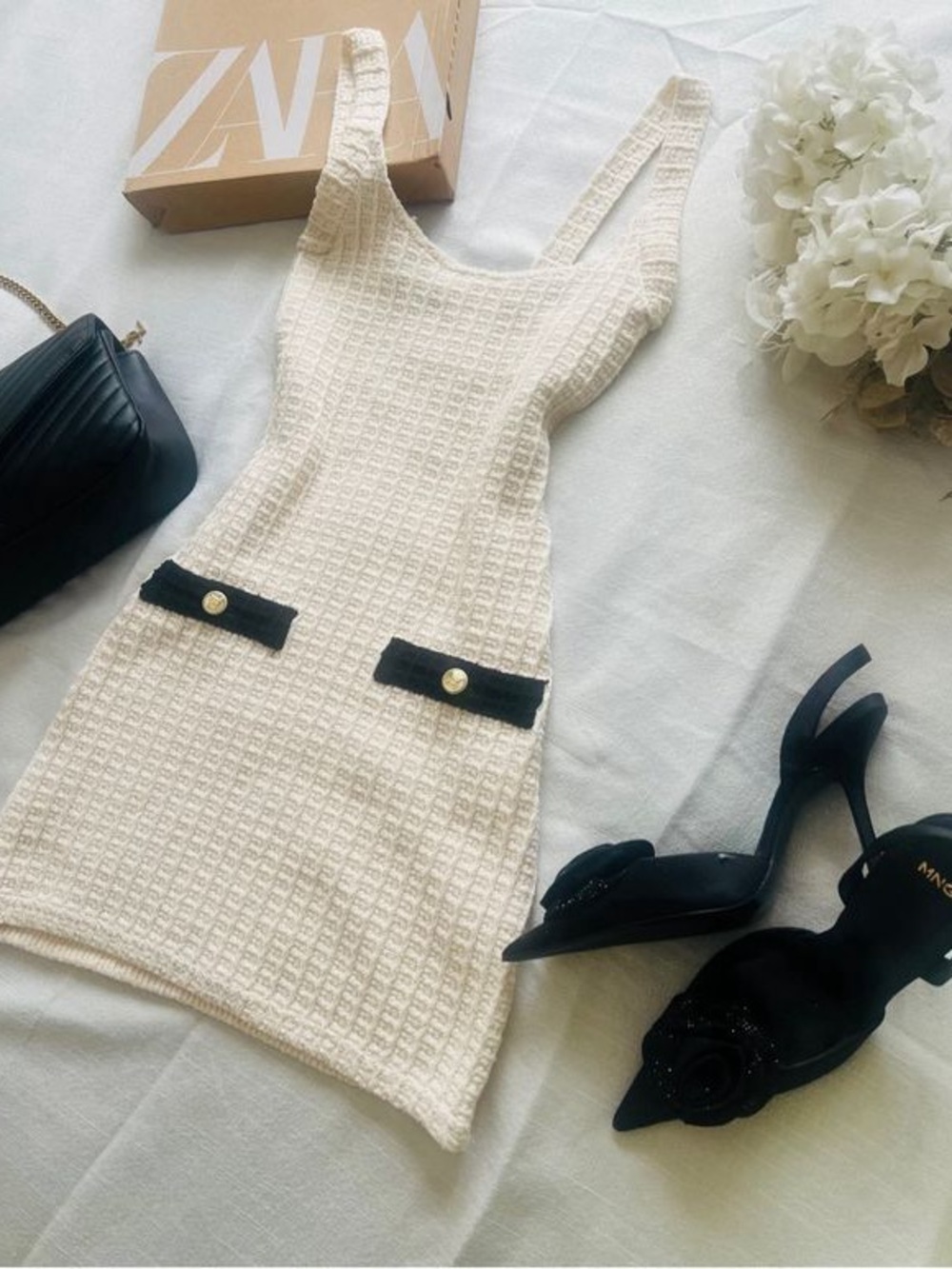 Zara Cream Tweed Mini Dress with Black Pocket Trim - Picture 7 of 7